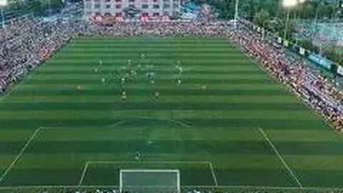 激战云达不莱梅与法兰克福，卡利穆恩多闪现进球奇迹，克瑙夫绝地反击扳平比分！